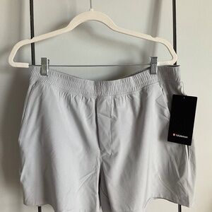 Lululemon Mens pace breaker shorts